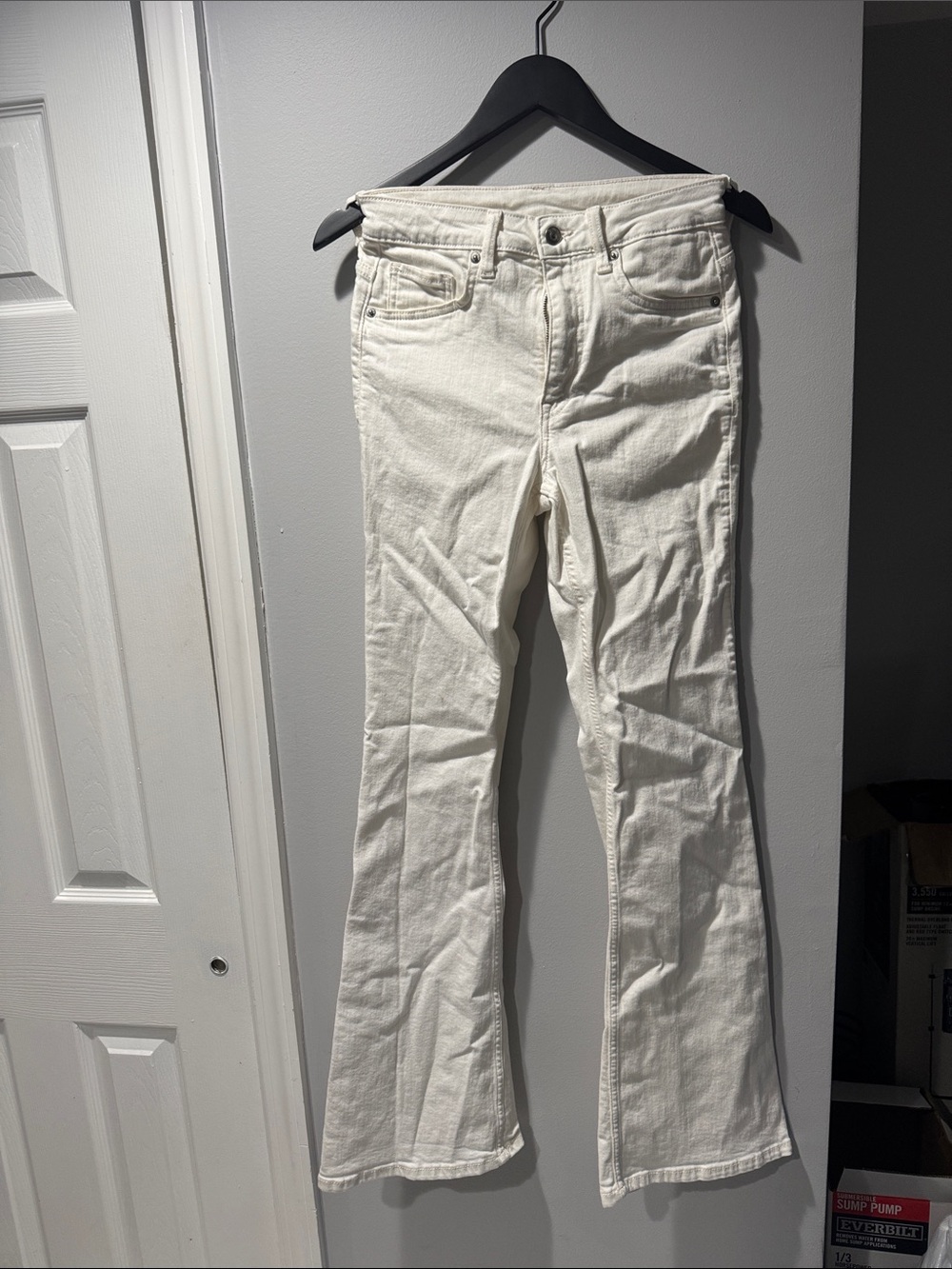 H&M Cream Flare Jeans - High Waist Wide Leg